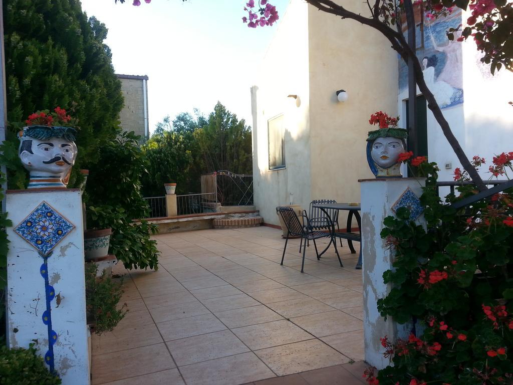 B&B La Casa Dell'Artista Assoro Dış mekan fotoğraf
