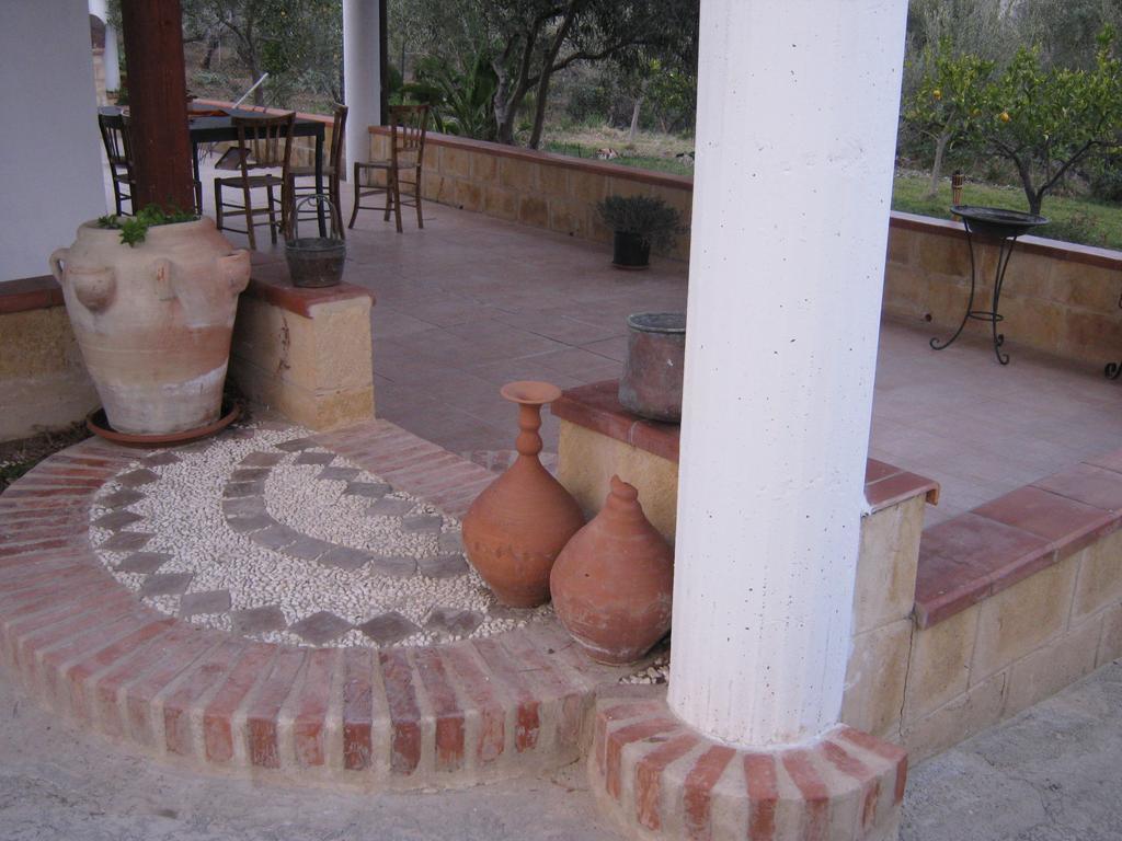 B&B La Casa Dell'Artista Assoro Dış mekan fotoğraf